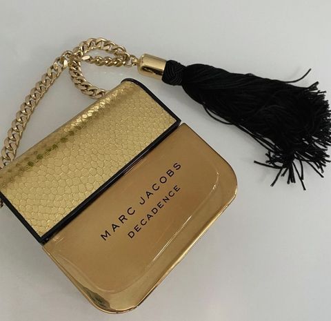 Picsart_22-10-22_23-26-36-344